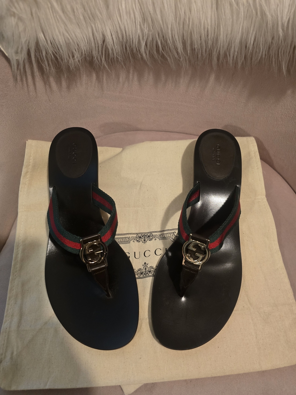 Gucci Black Leather Thong Sandals with Web Stripe